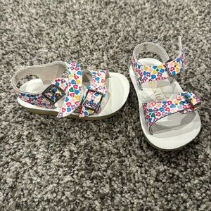 Saltwater Sun San sea wees sandals in floral